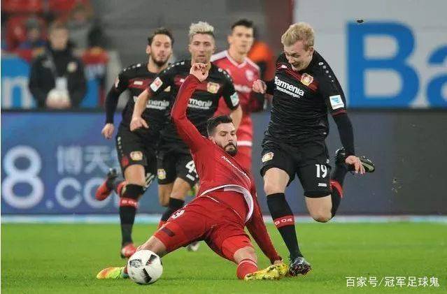  斯佩齐亚主场憾负那不勒斯，卫冕冠军展现强大统治力